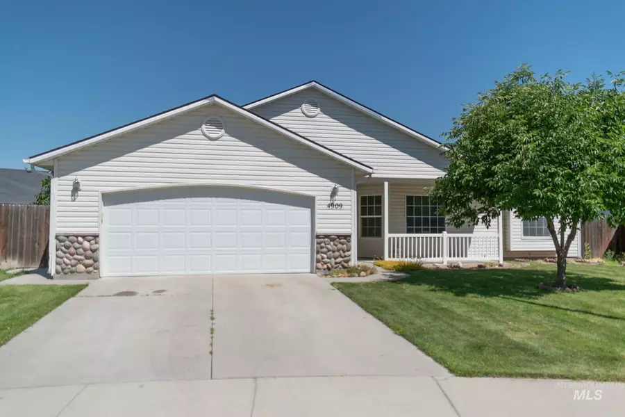 4909 Harding Pl, Caldwell, ID 83607