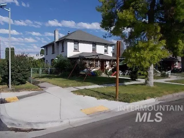 1358 Normal, Burley, ID 83318