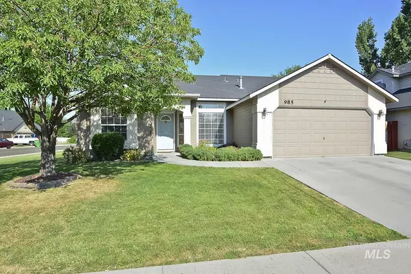 985 Brook Trout Way, Meridian, ID 83642