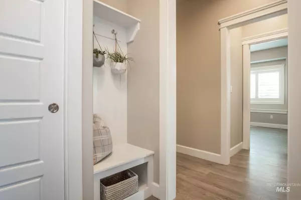 Star, ID 83669,189 S Devon Ave.