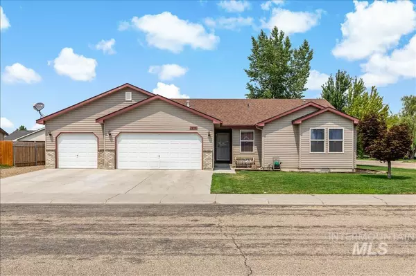 1278 NW Withrow, Mountain Home, ID 83647