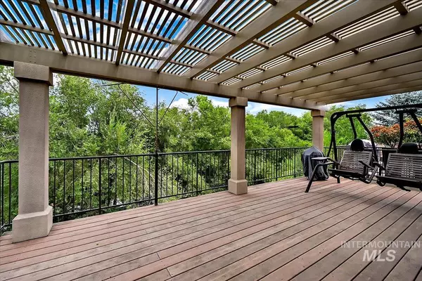 Boise, ID 83716-0000,250 E Lake Rim Lane