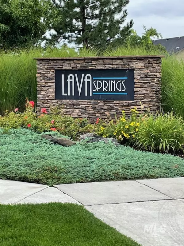 Nampa, ID 83686,5006 Lava Springs Loop