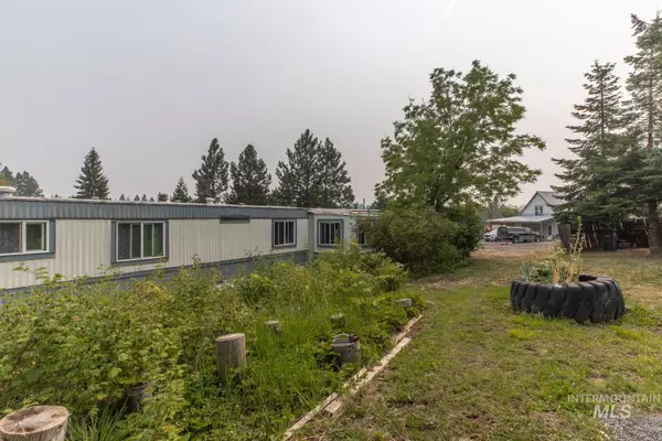 Deary, ID 83843,500 6th Avenue