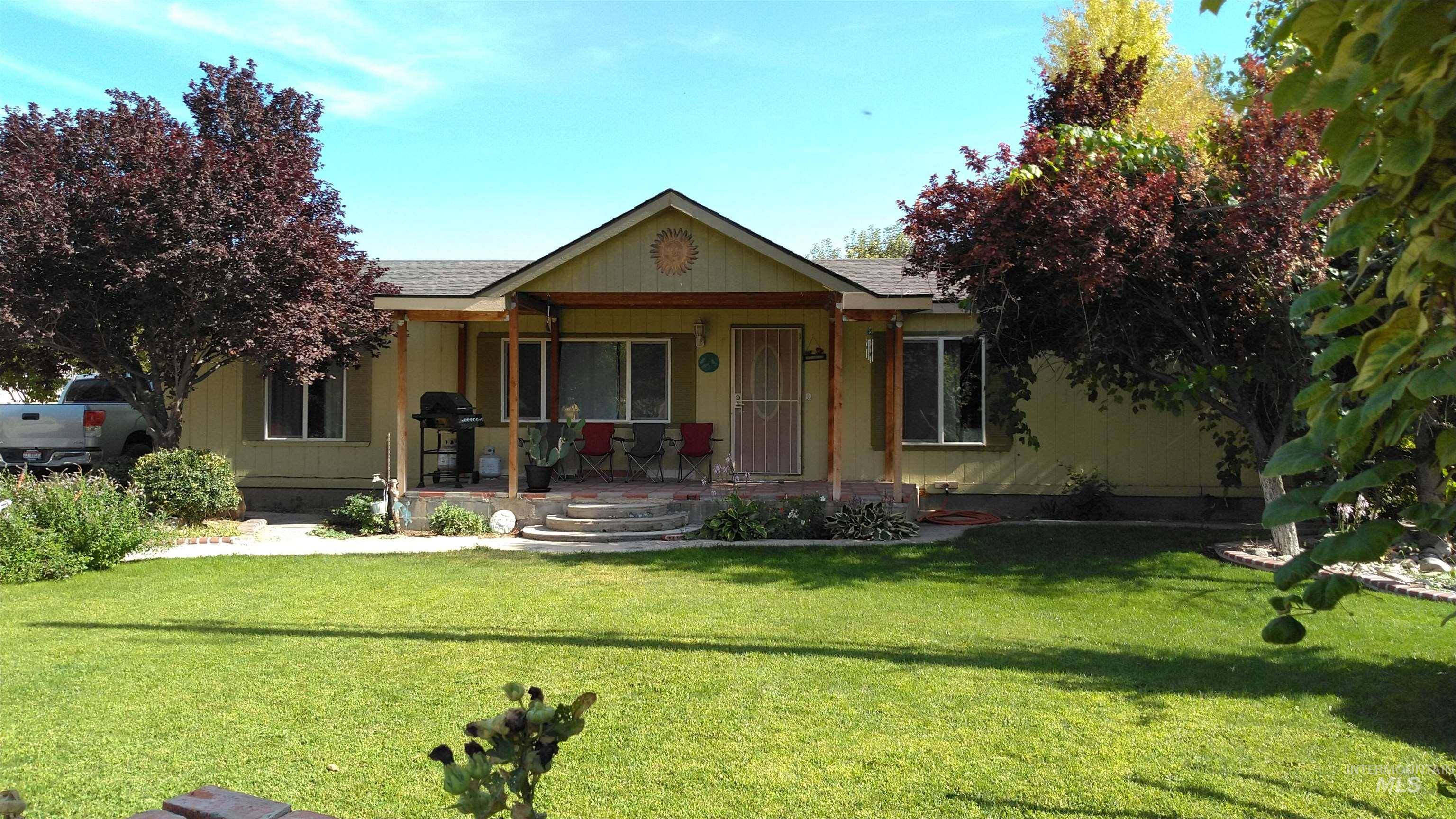 1 Garden Dr, Wendell, ID 83355