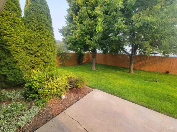 Nampa, ID 83686-2905,522 South Valley