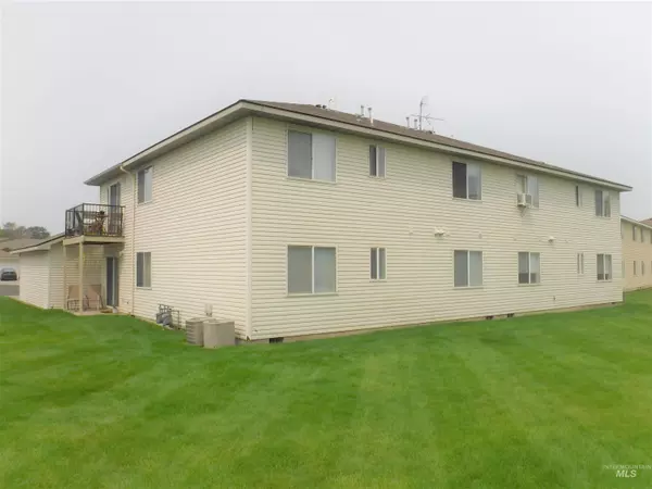 Twin Falls, ID 83301,320 Lenore St