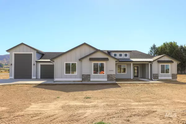 2490 Red Tail Rd, Emmett, ID 83617