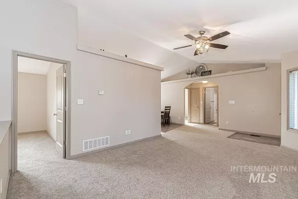 Ammon, ID 83406,2221 Frontier