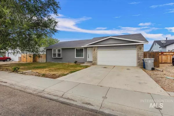 1022 W Hawaii Ave, Nampa, ID 83686