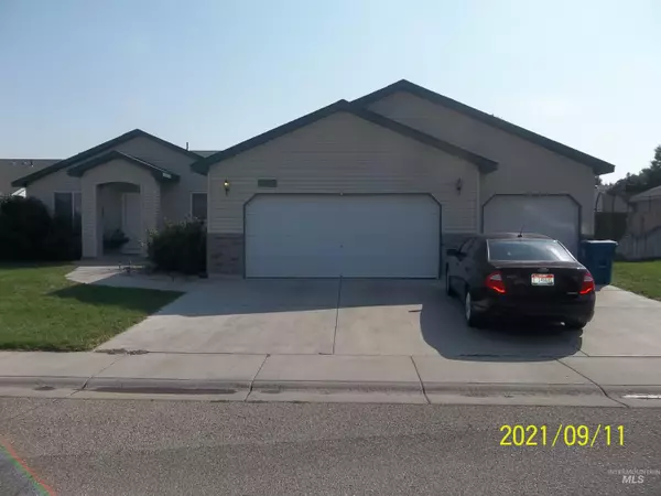 1240 SW Eric Court, Mountain Home, ID 83647