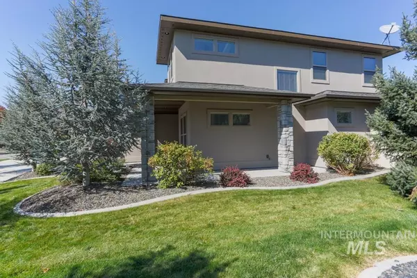 Eagle, ID 83616,636 N Senora Way