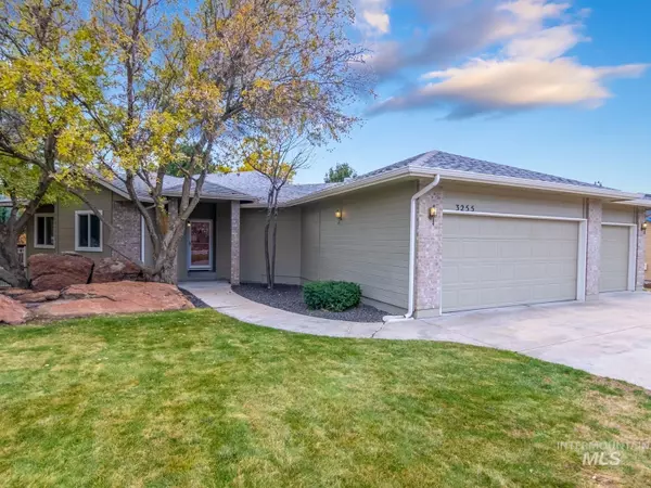 3255 E Red Stone Drive, Boise, ID 83712