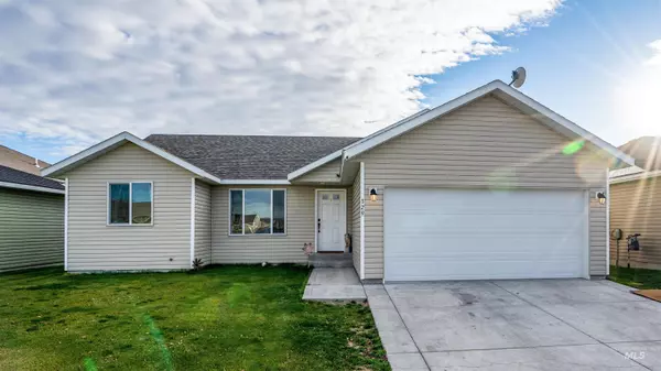 329 Miller Ave, Burley, ID 83318