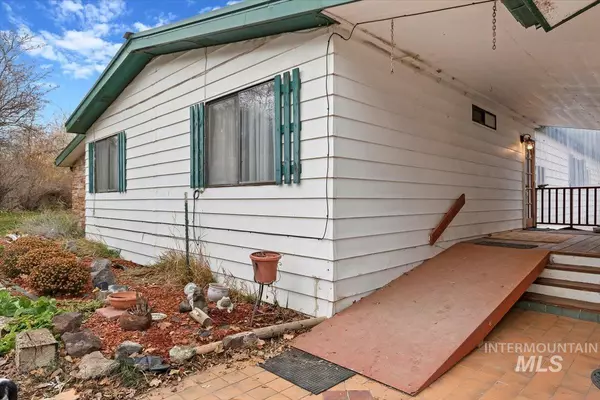 Buhl, ID 83316,4383 N 1283 E