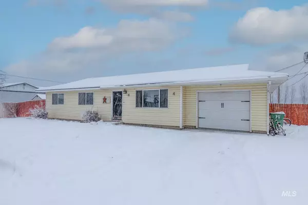 New Plymouth, ID 83655,613 Oregon Ave