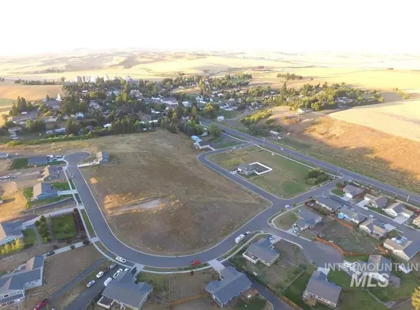 Uniontown, WA 99179,318 Welle Dr