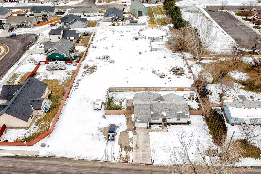 115 E Mckinley Street, New Plymouth, ID 83655