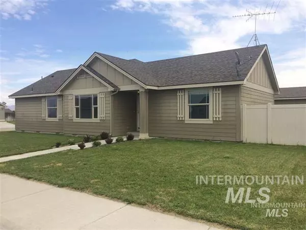 1300 SW Rolling Hills Ave, Mountain Home, ID 83647