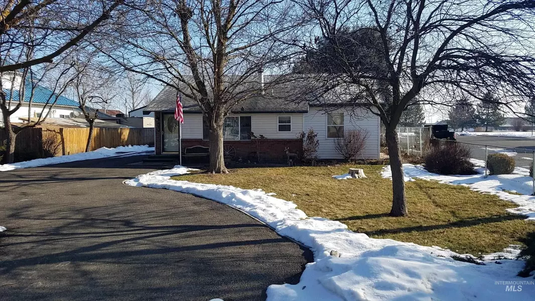 505 S Plymouth Avenue, New Plymouth, ID 83655