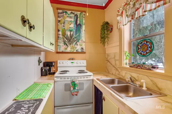 Bayview, ID 83803,16374 E 5th St