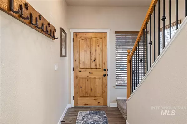 Boise, ID 83709-4931,554 S Blue Pine Ln