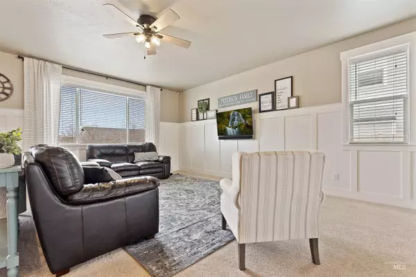 Meridian, ID 83642,906 W Bear Track Ct.