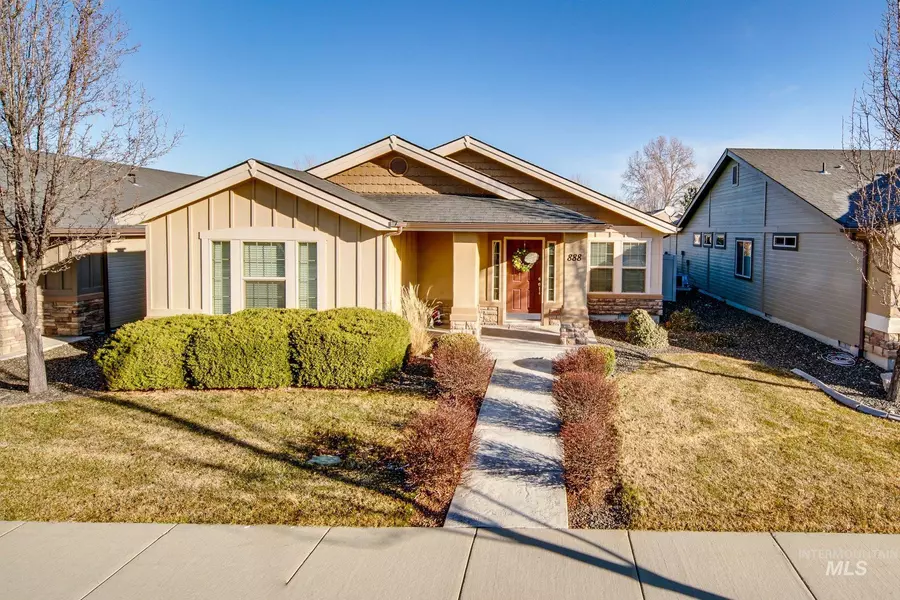 888 E Tallinn St, Meridian, ID 83646