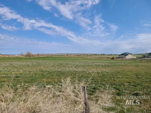 1019 S Can Ada Road, Melba, ID 83641