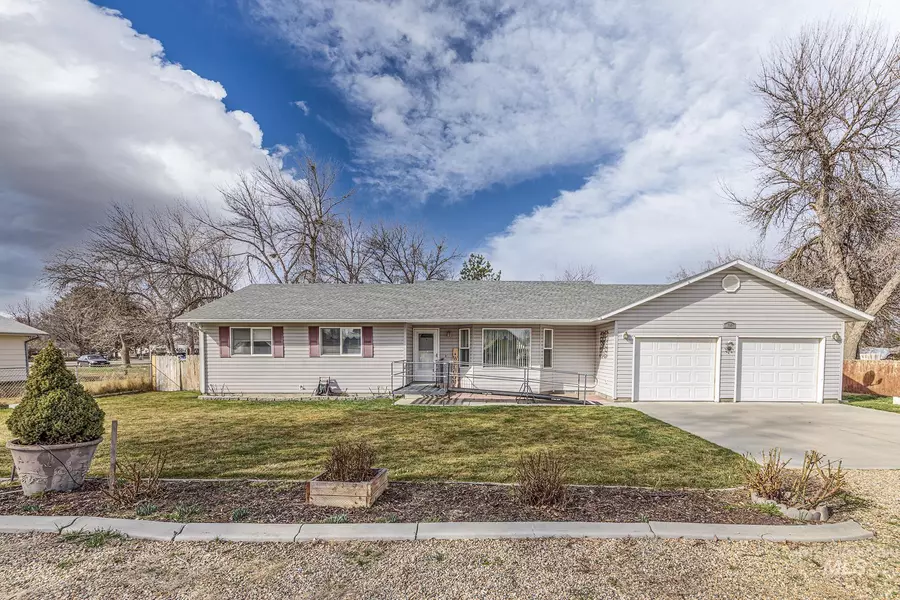 110 E Mckinley St, New Plymouth, ID 83455