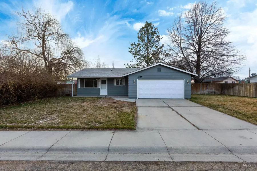 857 W Kinghorn, Nampa, ID 83651