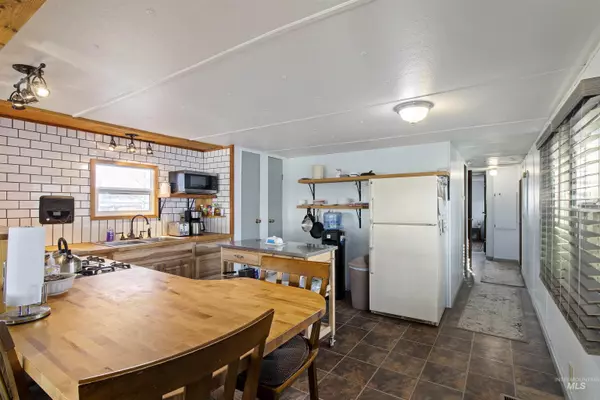 Filer, ID 83328,815 Adell Ave