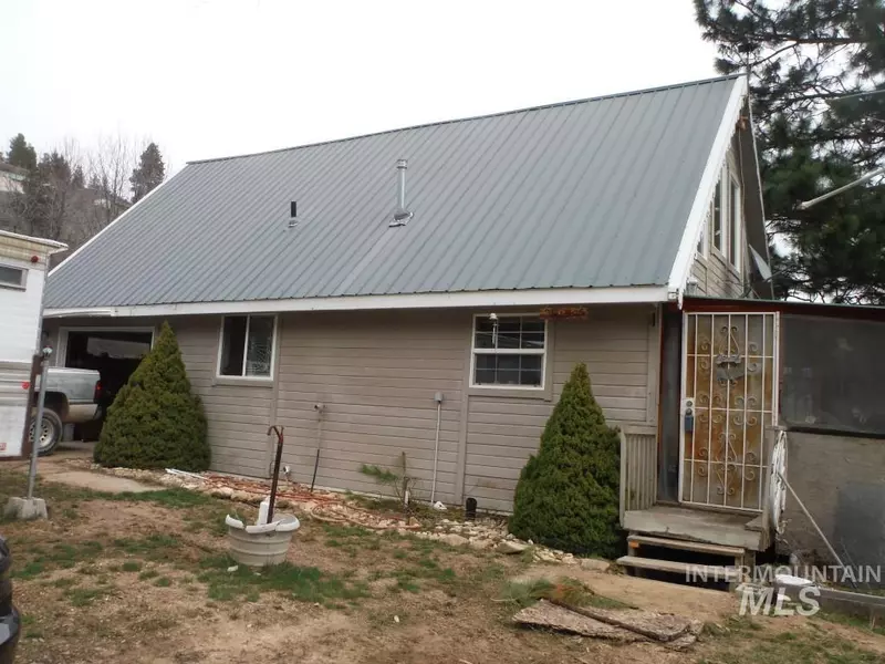 122 Gold Fork Ridge Rd, Boise, ID 83716