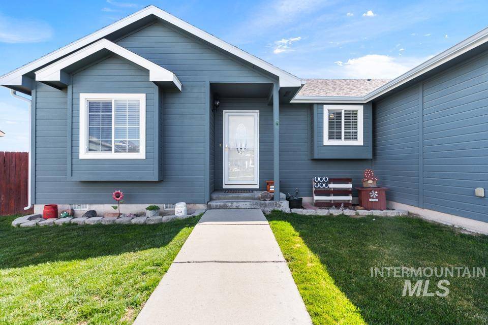 614 Colton St, New Plymouth, ID 83655