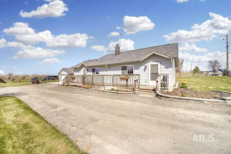 4229 N 1400 E, Buhl, ID 83316