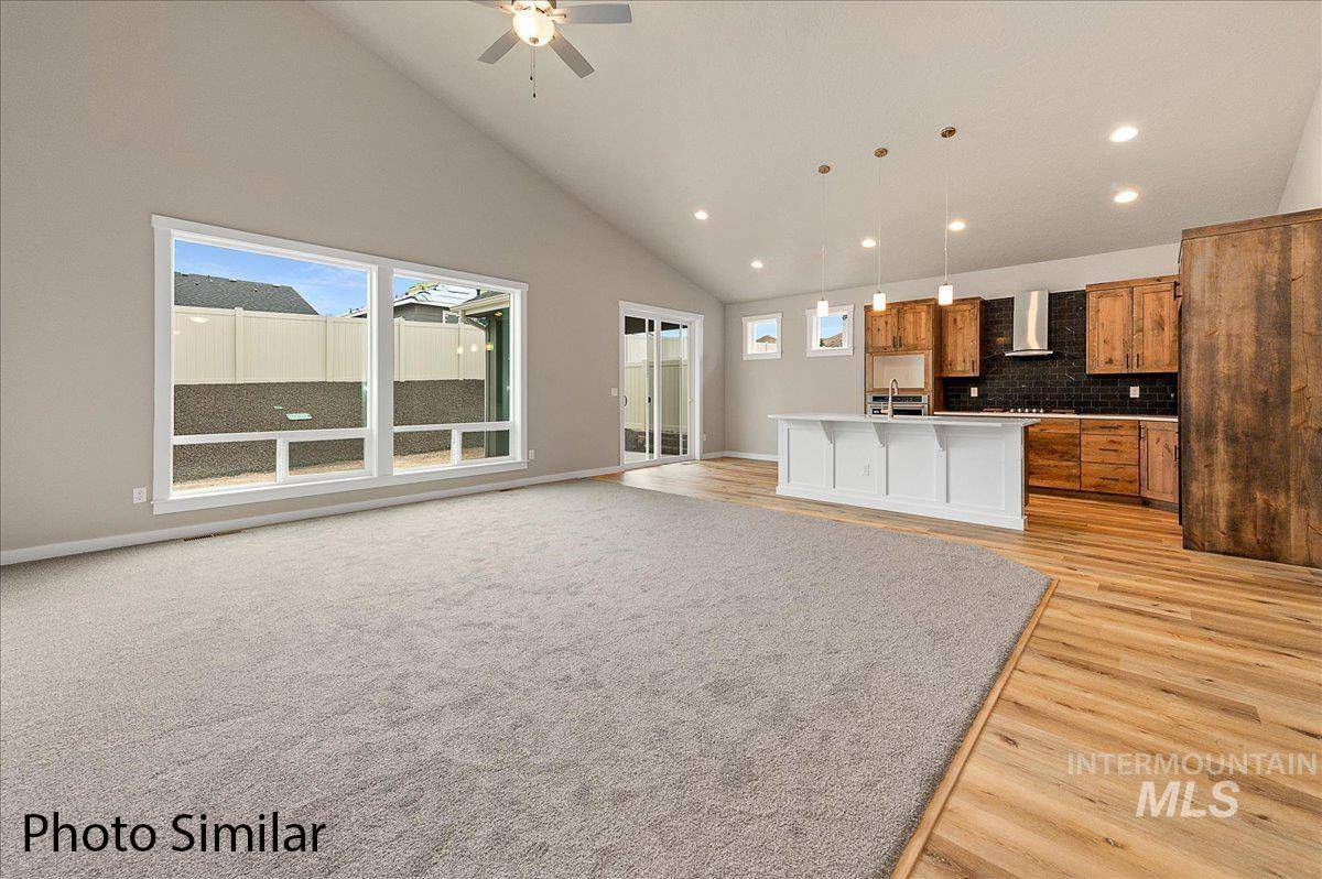 Fruitland, ID 83619,322 Maverick