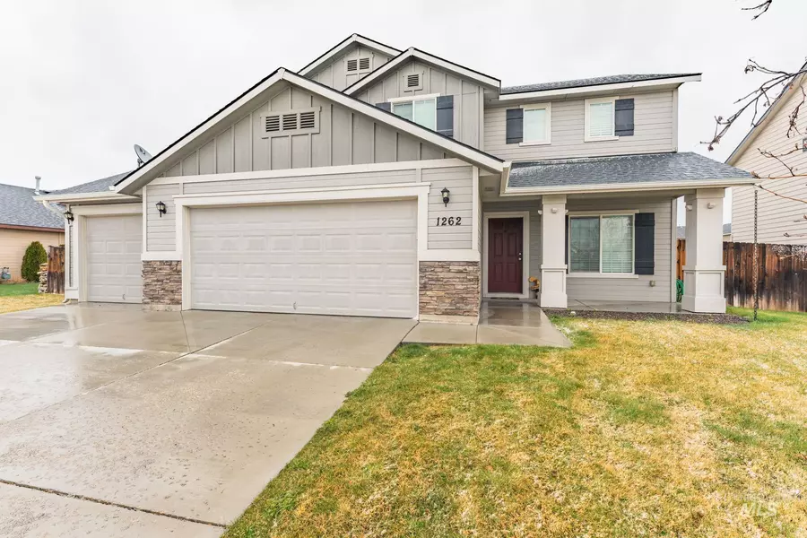 1262 N 14th. East Street, Mountain Home, ID 83647