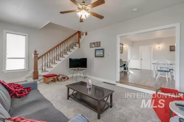 Nampa, ID 83651,212 16th Ave S