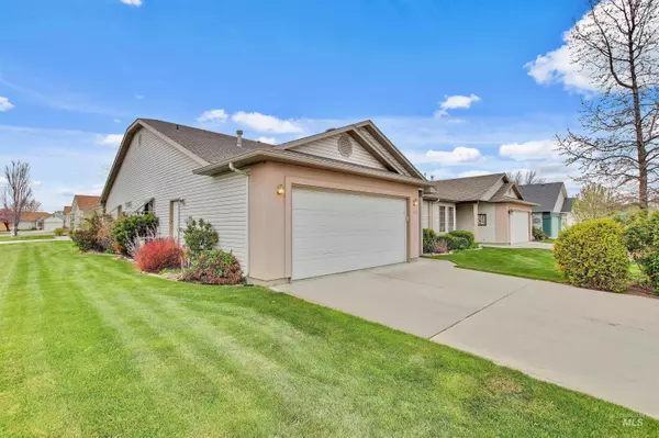 Meridian, ID 83646,233 E Carmel