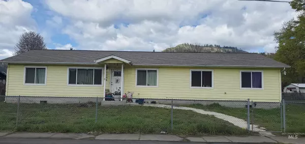 Kamiah, ID 83536,1304 Hill Street