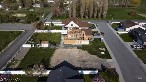 Filer, ID 83328,704 Pine St