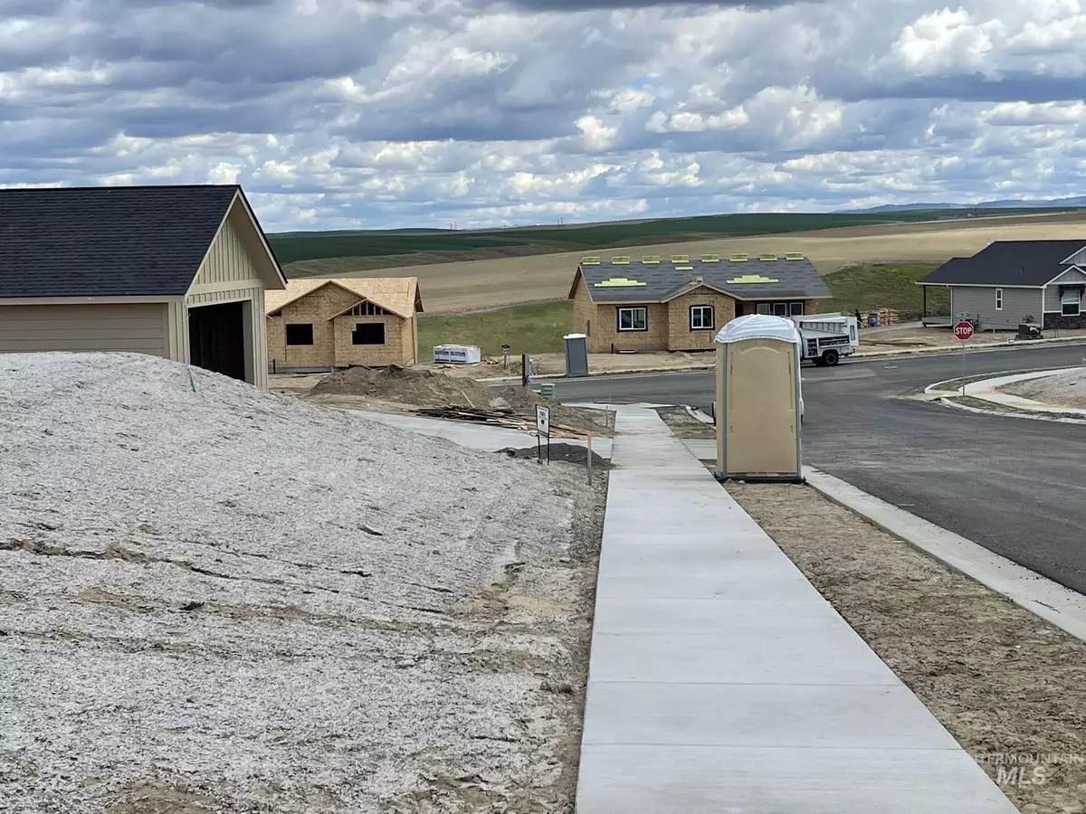 Lewiston, ID 83501-0000,1739 Canyon Crest Way