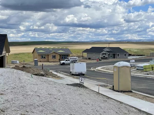 Lewiston, ID 83501-0000,1739 Canyon Crest Way