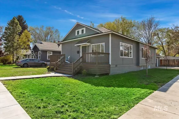 803 10th Ave S, Nampa, ID 83651