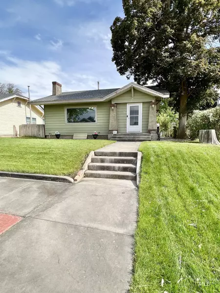 353 W Garfield Ave, Glenns Ferry, ID 83623