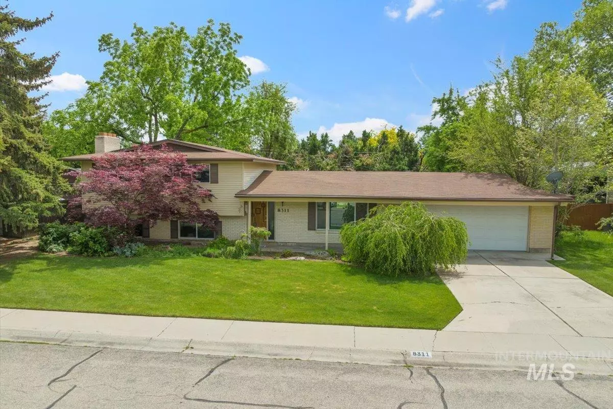 Boise, ID 83704,8311 W Crestwood Dr