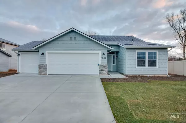 670 S Queens Dr, Nampa, ID 83687