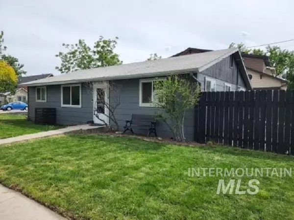 1017 N 28th St, Boise, ID 83702-2206