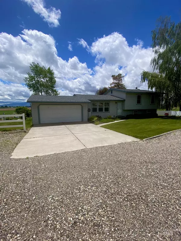 935 W Wanda Lane, Heyburn, ID 83336