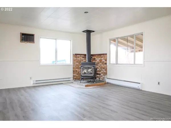 Baker City, OR 97814,39555 W Sutton Crk Rd